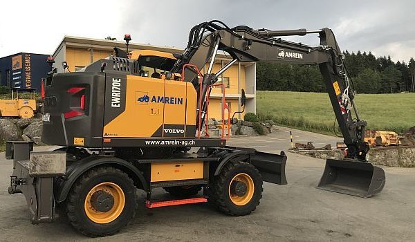 Neuer Pneubagger Volvo EWR170 E